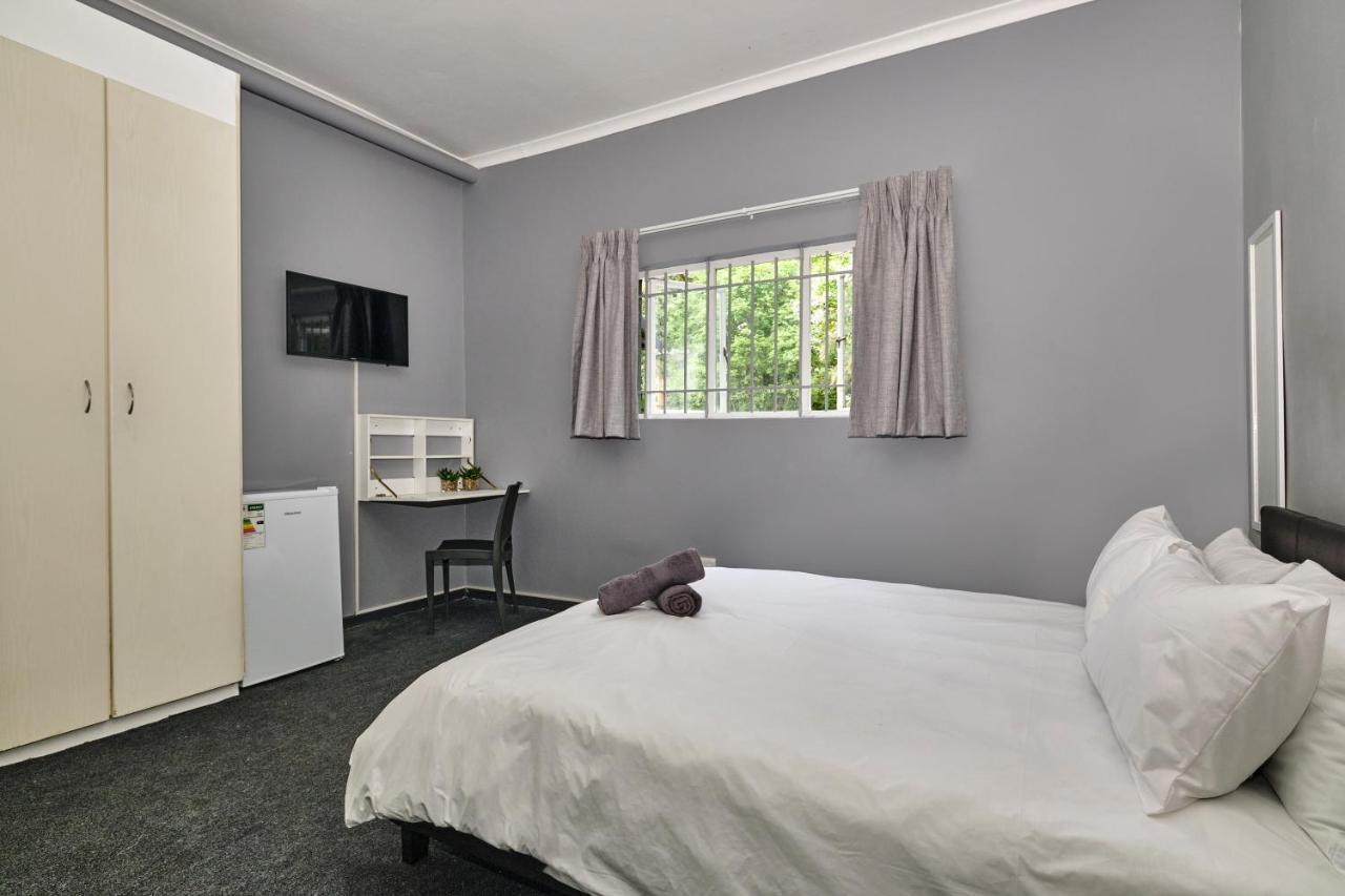 Inn & Out Sandton Johannesburg Ngoại thất bức ảnh