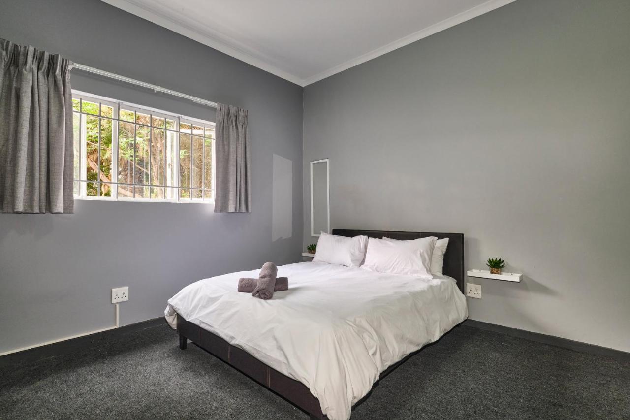 Inn & Out Sandton Johannesburg Ngoại thất bức ảnh